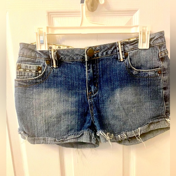 BONGO Pants - Bongo Distressed Denim Shorts